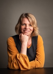 PhotoA_corporate_profile_portrait_02